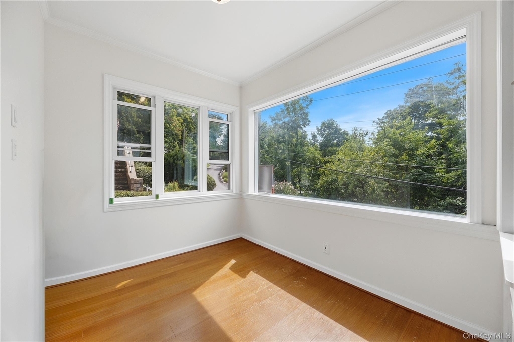 3404 Mohegan Avenue - Photo 10