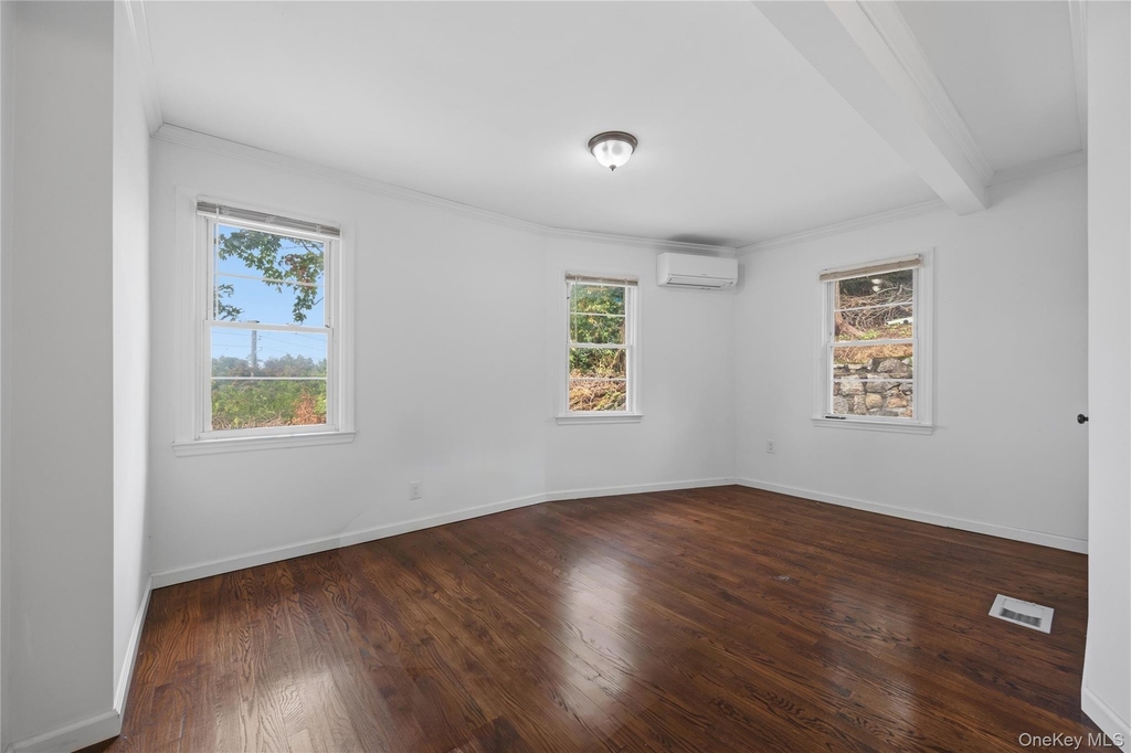 3404 Mohegan Avenue - Photo 15