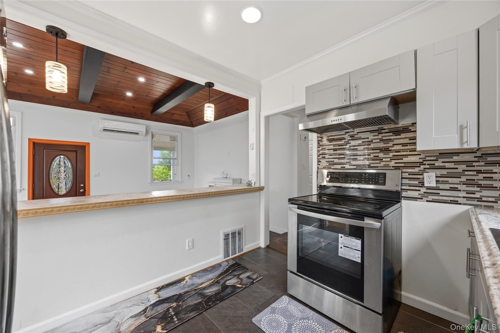 3404 Mohegan Avenue - Photo 13