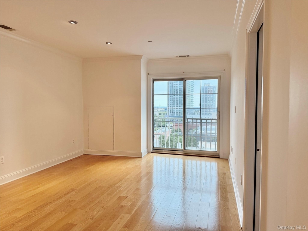 543 Main Street - Photo 8