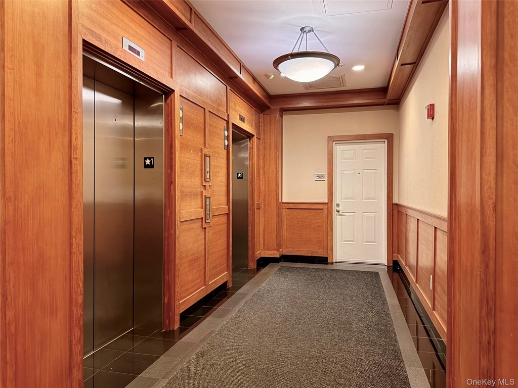 543 Main Street - Photo 4