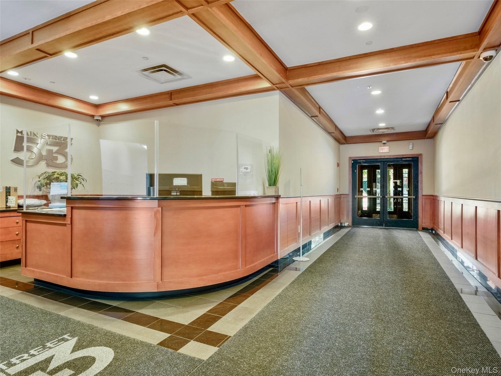 543 Main Street - Photo 2