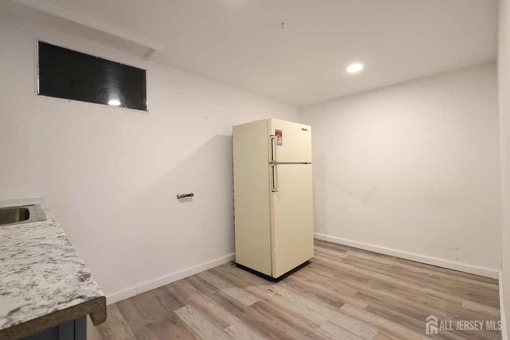 48 Buchanan Avenue - Photo 23