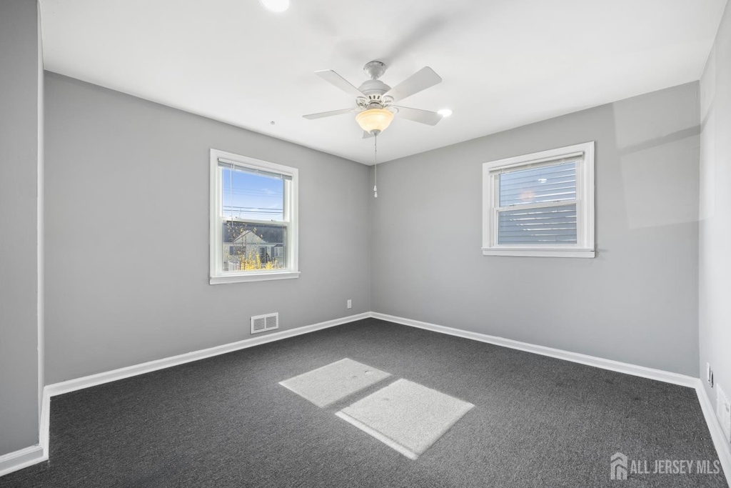 48 Buchanan Avenue - Photo 6
