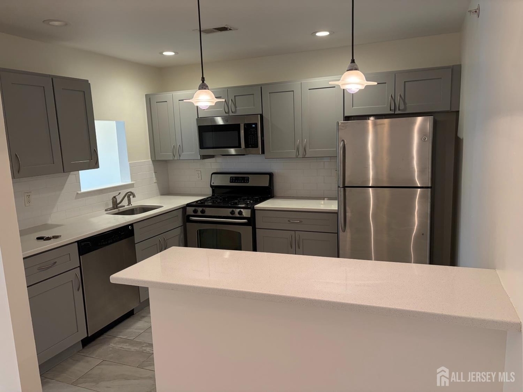 6 Lackland Avenue - Photo 10