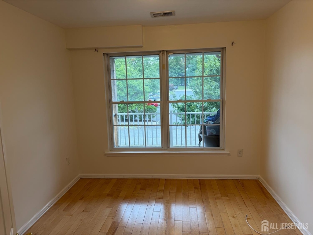 6 Lackland Avenue - Photo 5