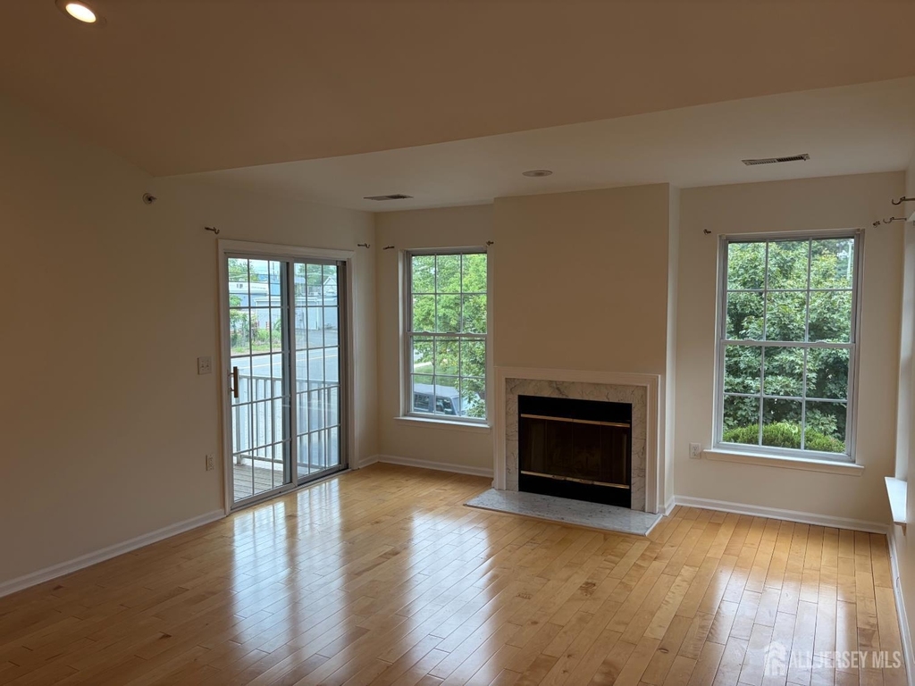 6 Lackland Avenue - Photo 8