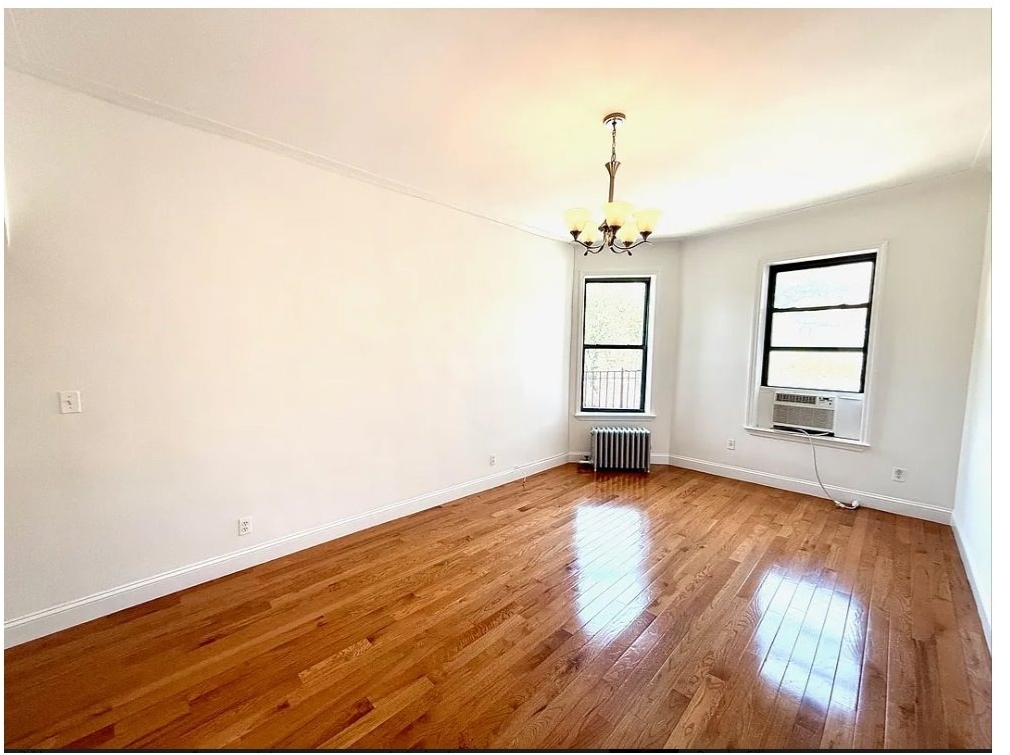51 7th Avenue S - Photo 2