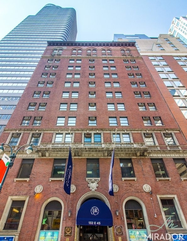 132 E 45th Street - Photo 22