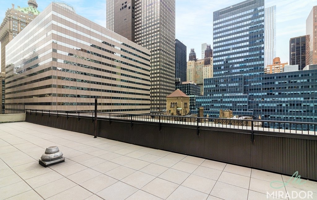 132 E 45th Street - Photo 16