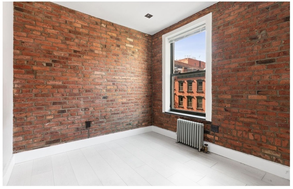 459 W 50th Street - Photo 2