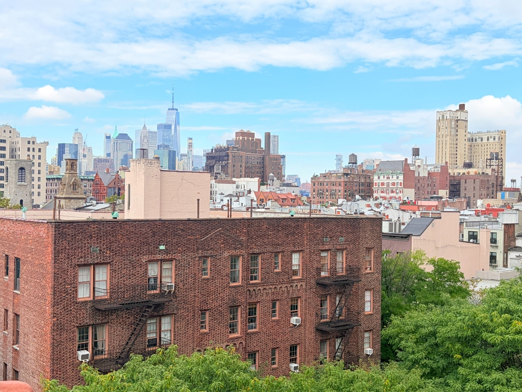 101 Clinton Street - Photo 2