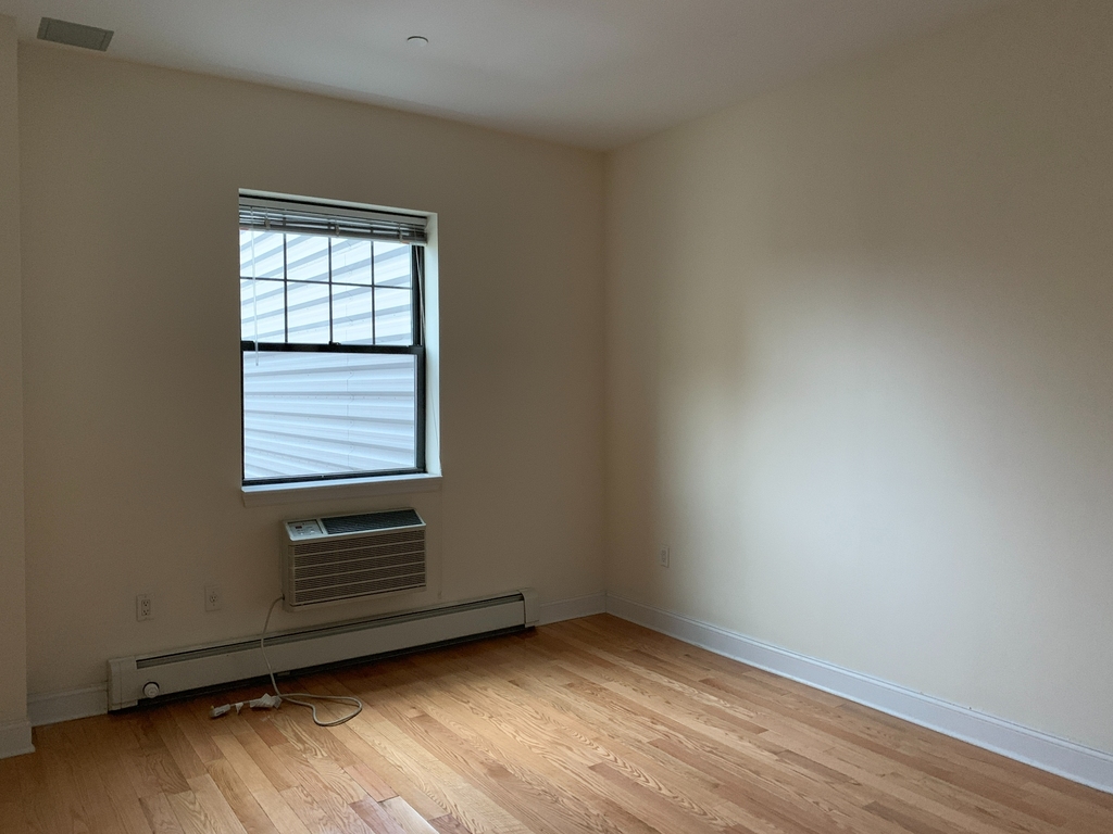 101 Clinton Street - Photo 5