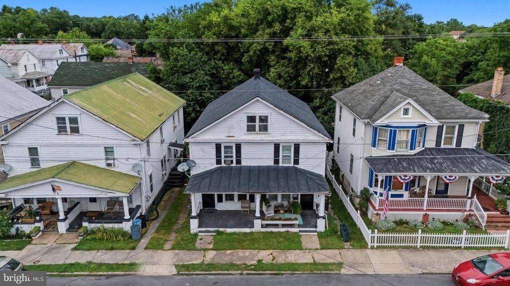 730 W John Street - Photo 5