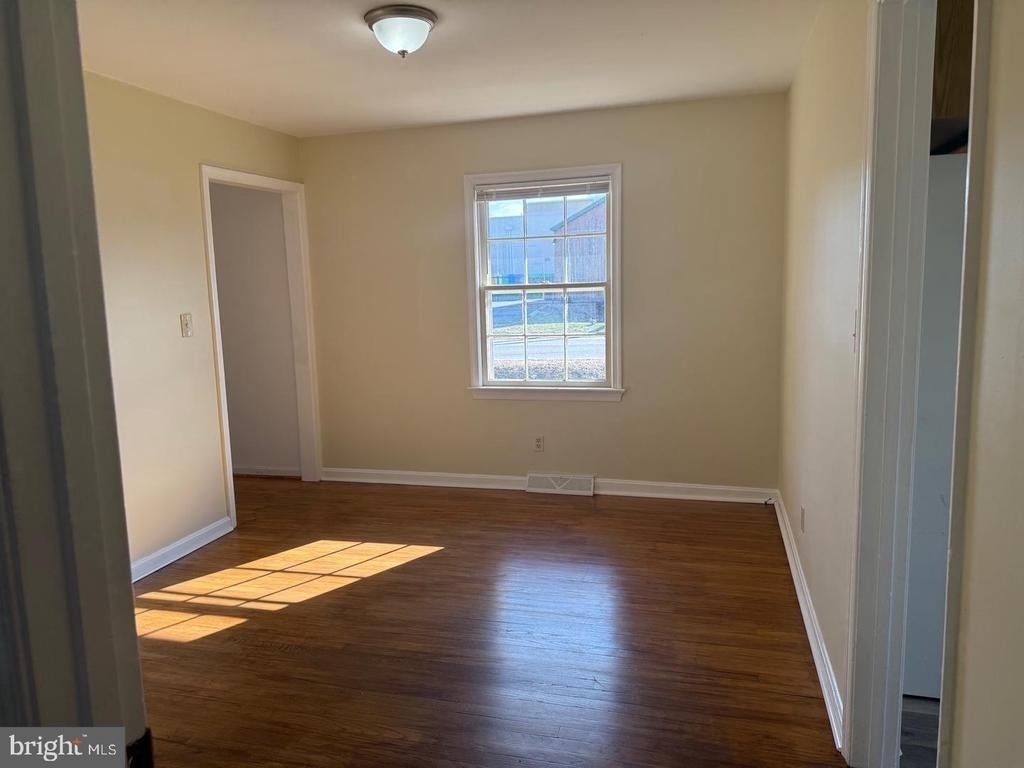 1010 Bernstein Road - Photo 4
