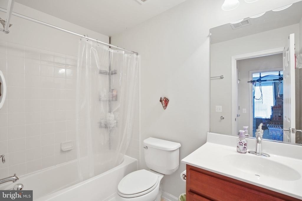 25501 Amber Gate Terrace - Photo 21