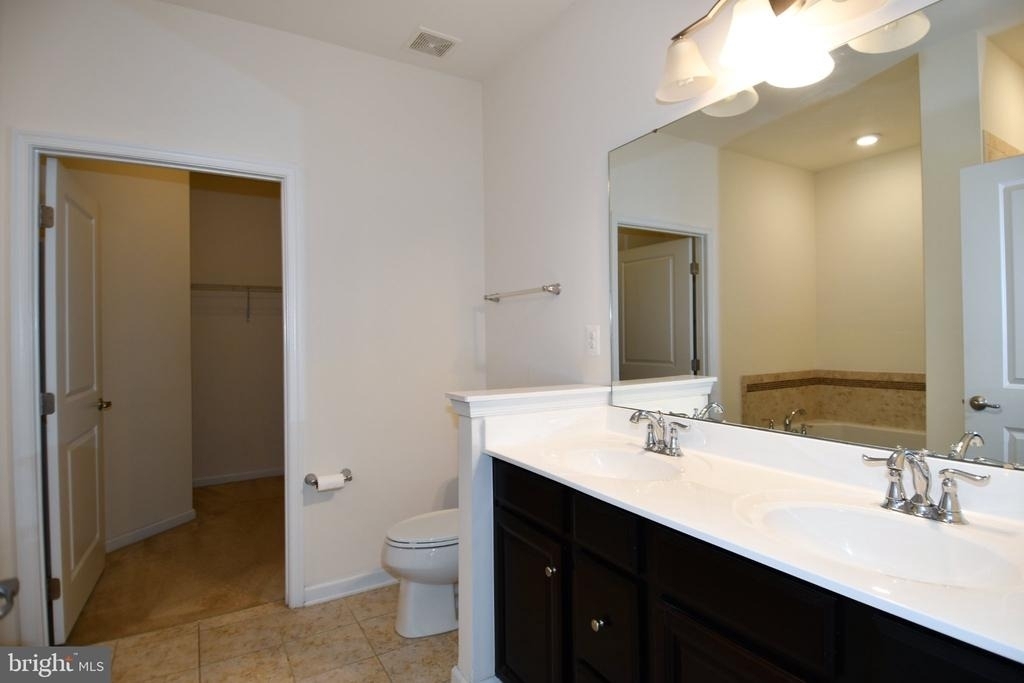 41673 Mcmonagle Square - Photo 12