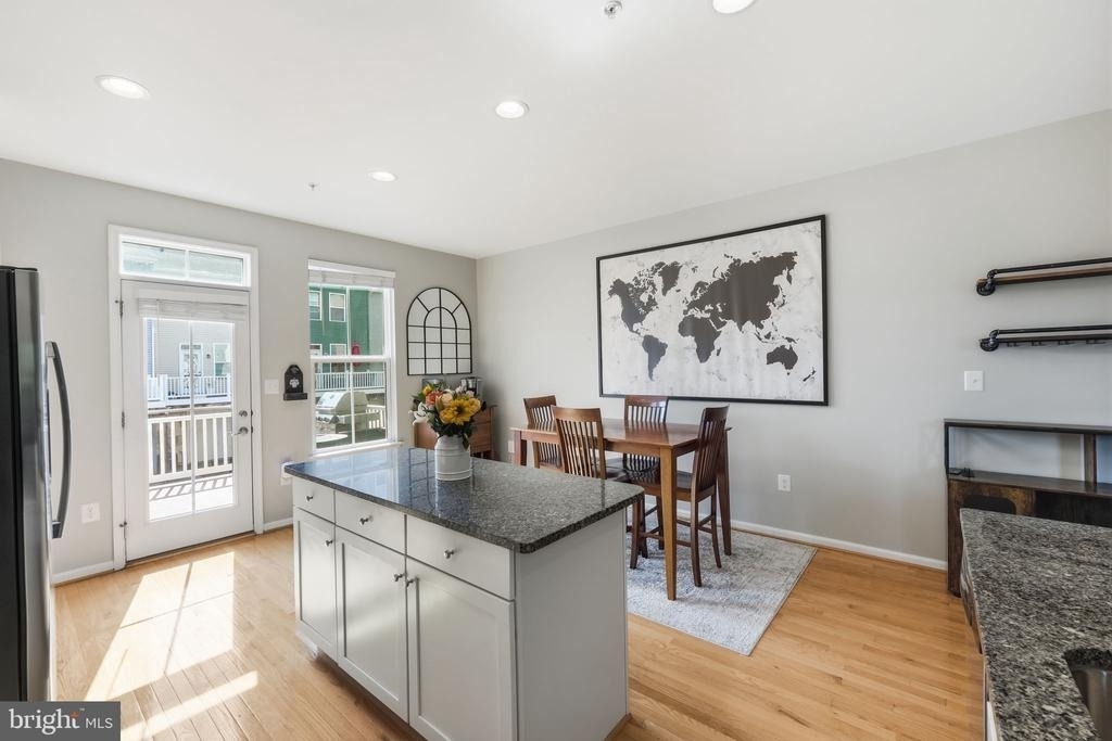 24877 Coats Square - Photo 12
