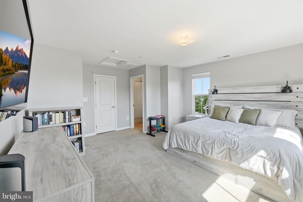 24877 Coats Square - Photo 18