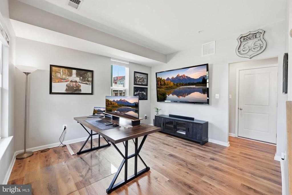24877 Coats Square - Photo 4