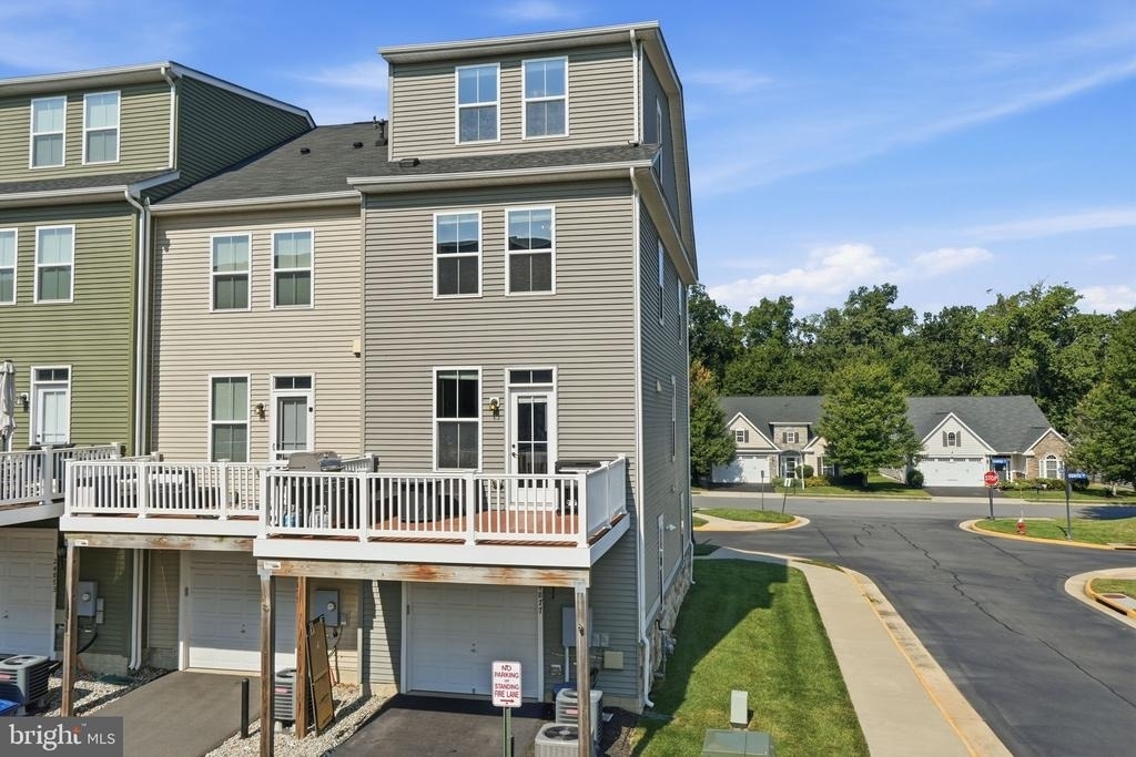 24877 Coats Square - Photo 30
