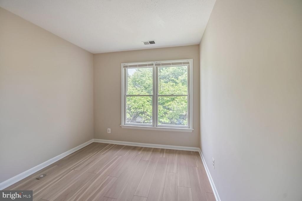 1657 Oak Spring Way - Photo 14