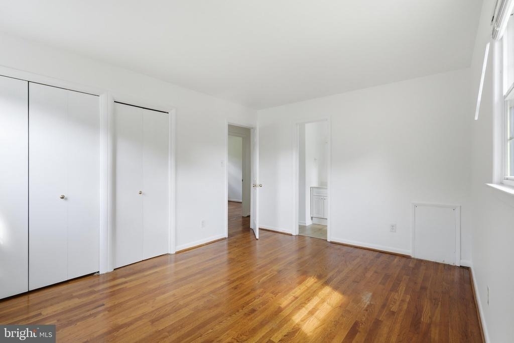 6408 Kroy Drive - Photo 10