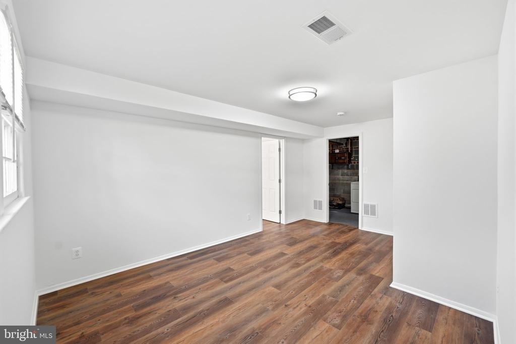 8009 Gosport Lane - Photo 17