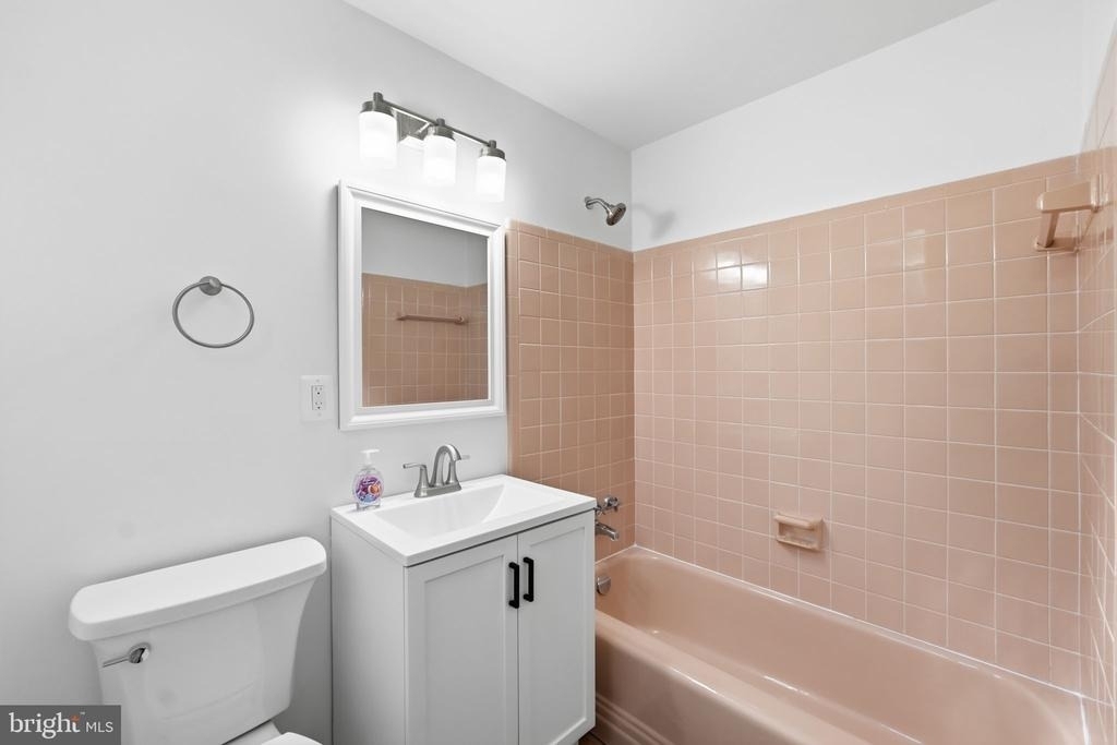 8009 Gosport Lane - Photo 20