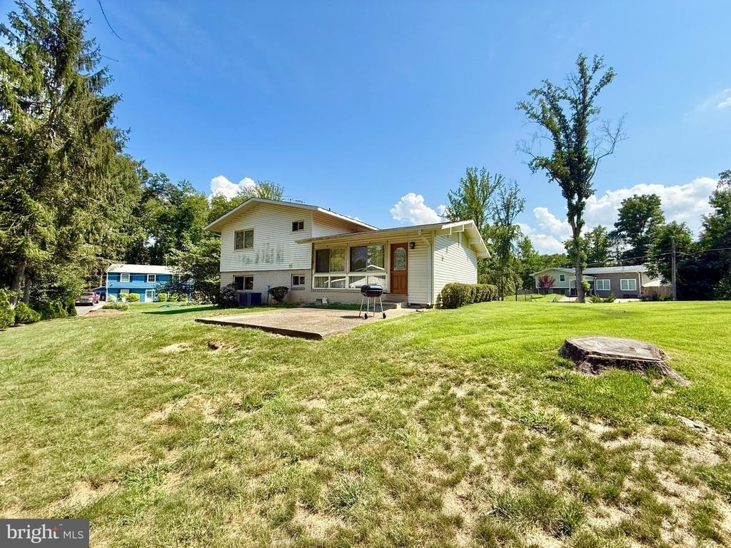7700 Glenister Drive - Photo 24