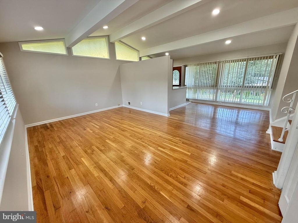 7700 Glenister Drive - Photo 1