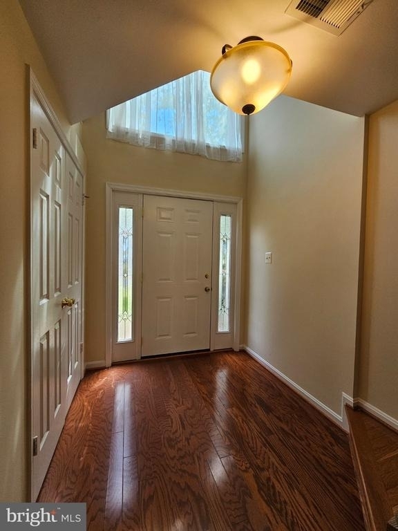 13918 Ludington Place - Photo 2