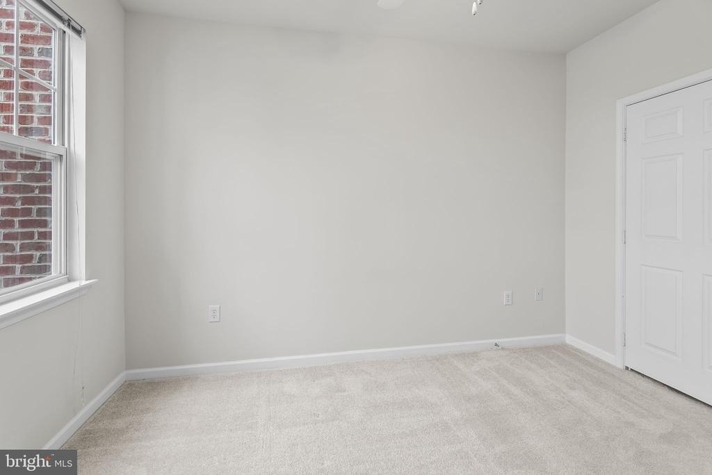 12929 Centre Park Circle - Photo 16