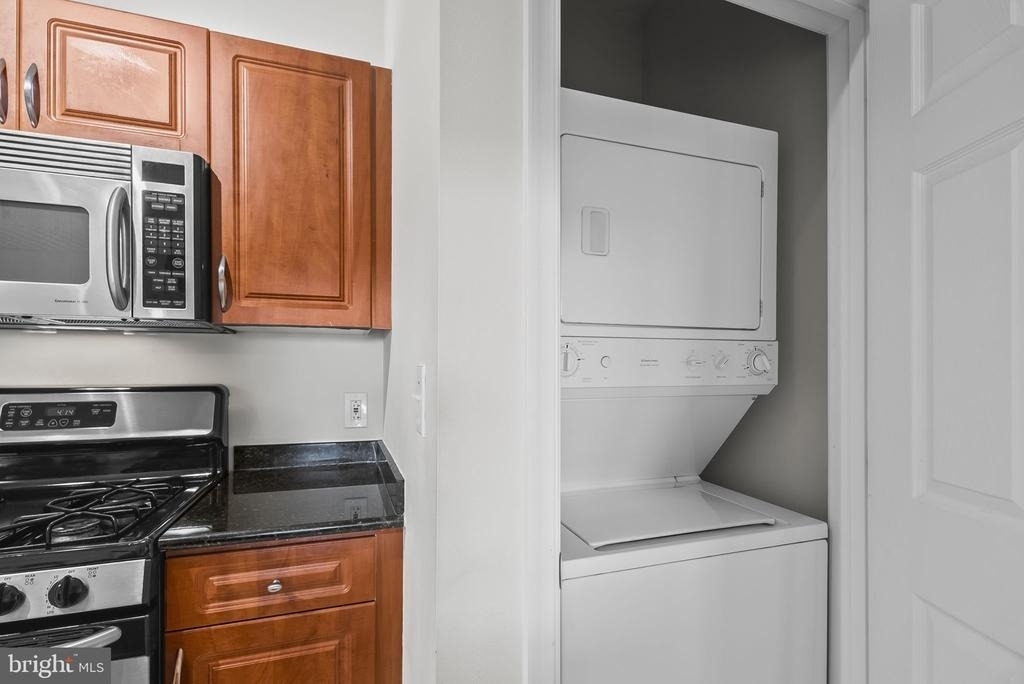 12929 Centre Park Circle - Photo 11