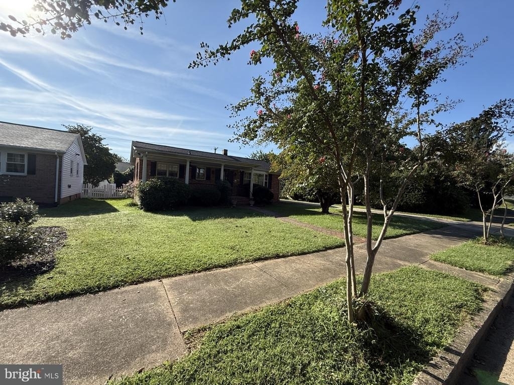 446 Hanson Avenue - Photo 0