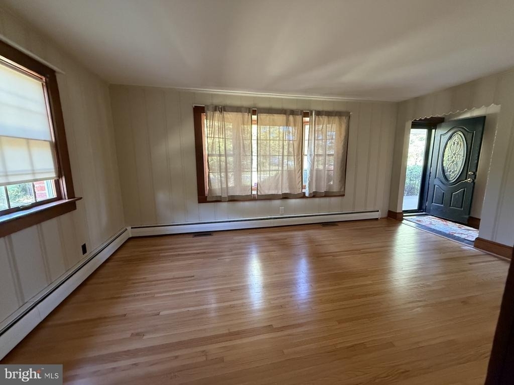 446 Hanson Avenue - Photo 8