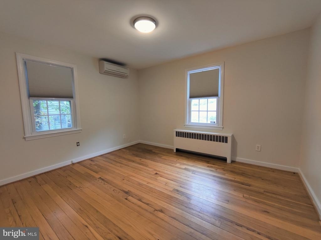 2416 S Culpeper Street - Photo 10