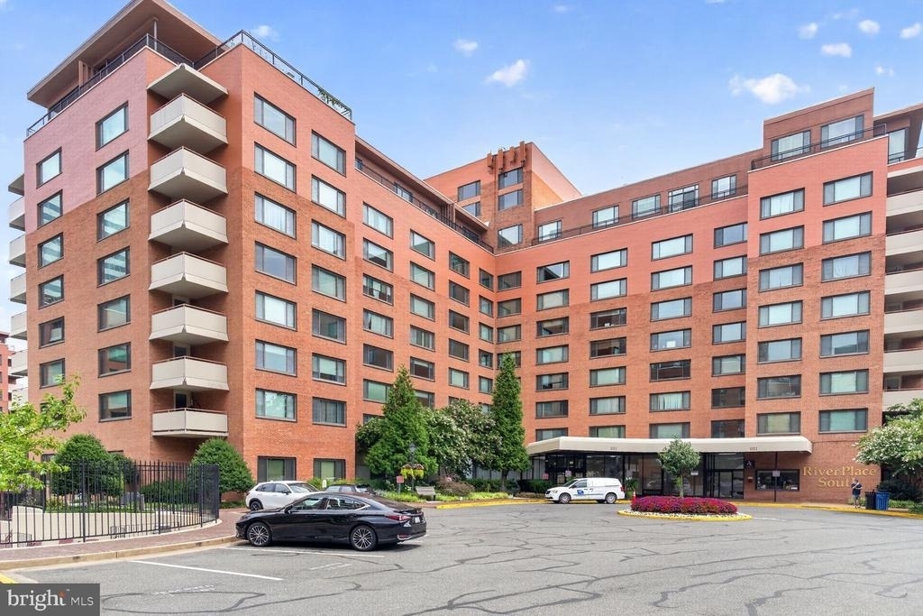1011 Arlington Boulevard - Photo 19