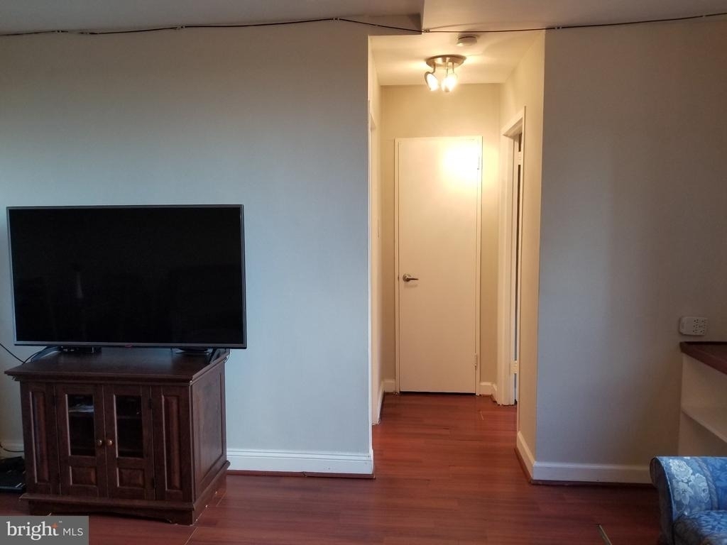 1011 Arlington Boulevard - Photo 10