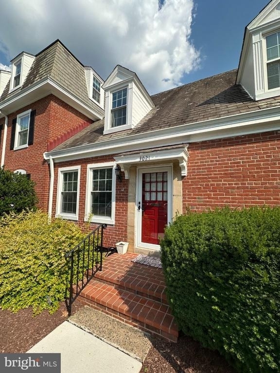 3021 S Buchanan Street - Photo 2
