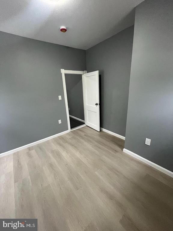 5917 Spruce Street - Photo 2