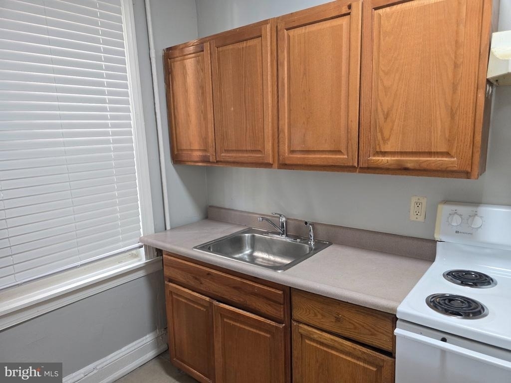 204 N 57th Street - Photo 8