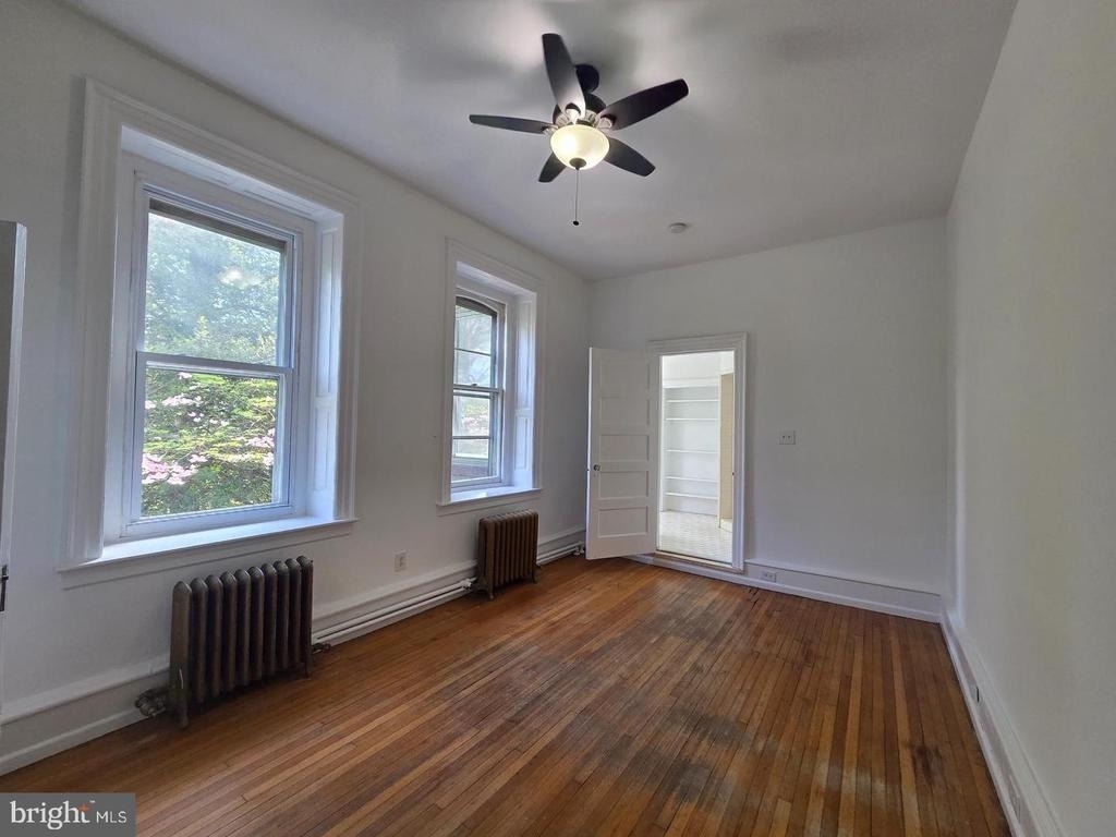 348 Green Lane - Photo 6