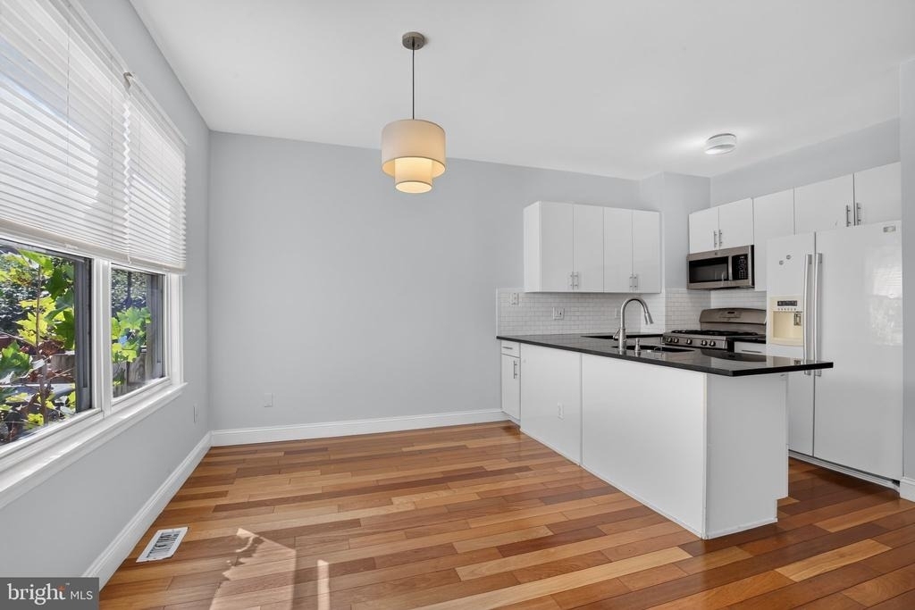2813 Ogden Street - Photo 10