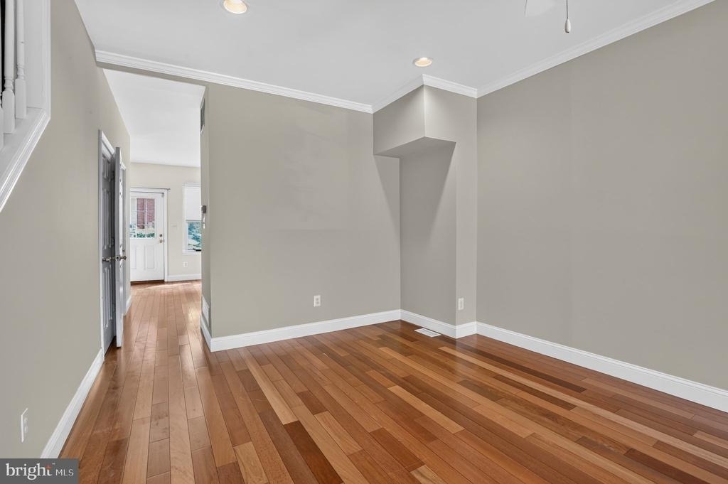 2813 Ogden Street - Photo 4