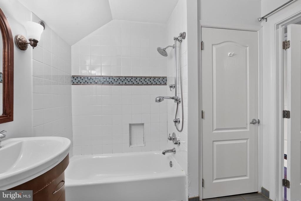 2813 Ogden Street - Photo 24