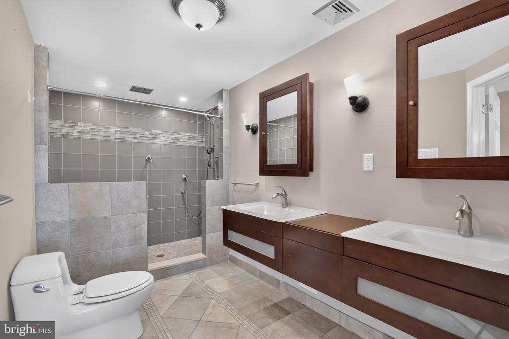 2813 Ogden Street - Photo 36