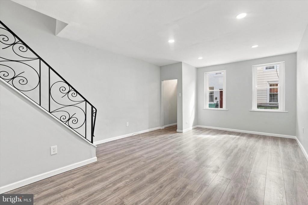 345 Winton Street - Photo 3
