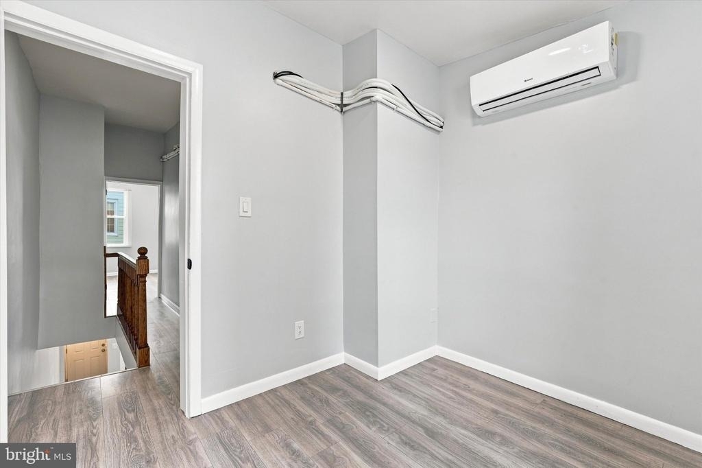 345 Winton Street - Photo 11