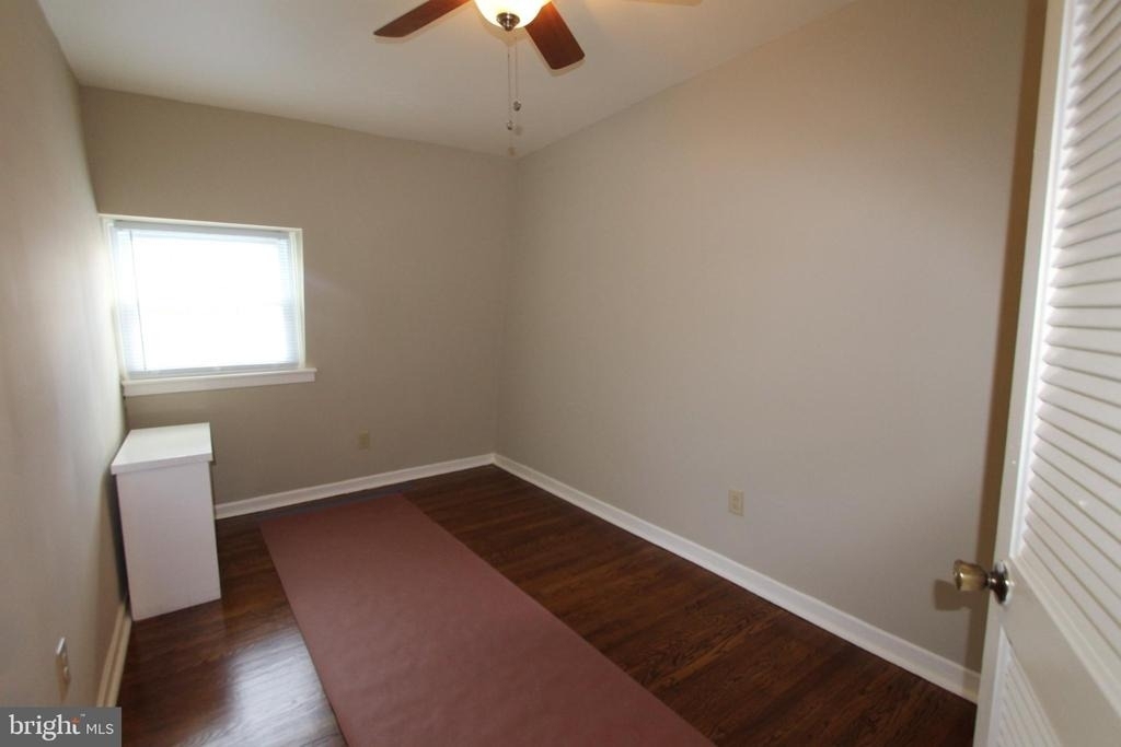 346 E Meehan Avenue - Photo 15